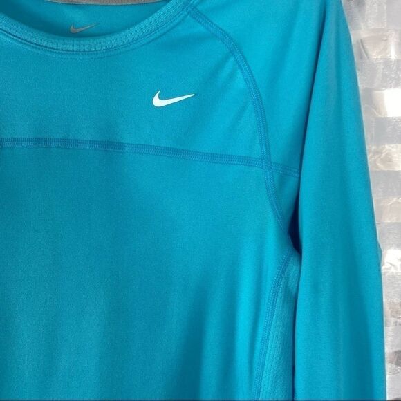 Nike Dry Fit Blue Long Sleeve Shirt - Picture 3 of 9